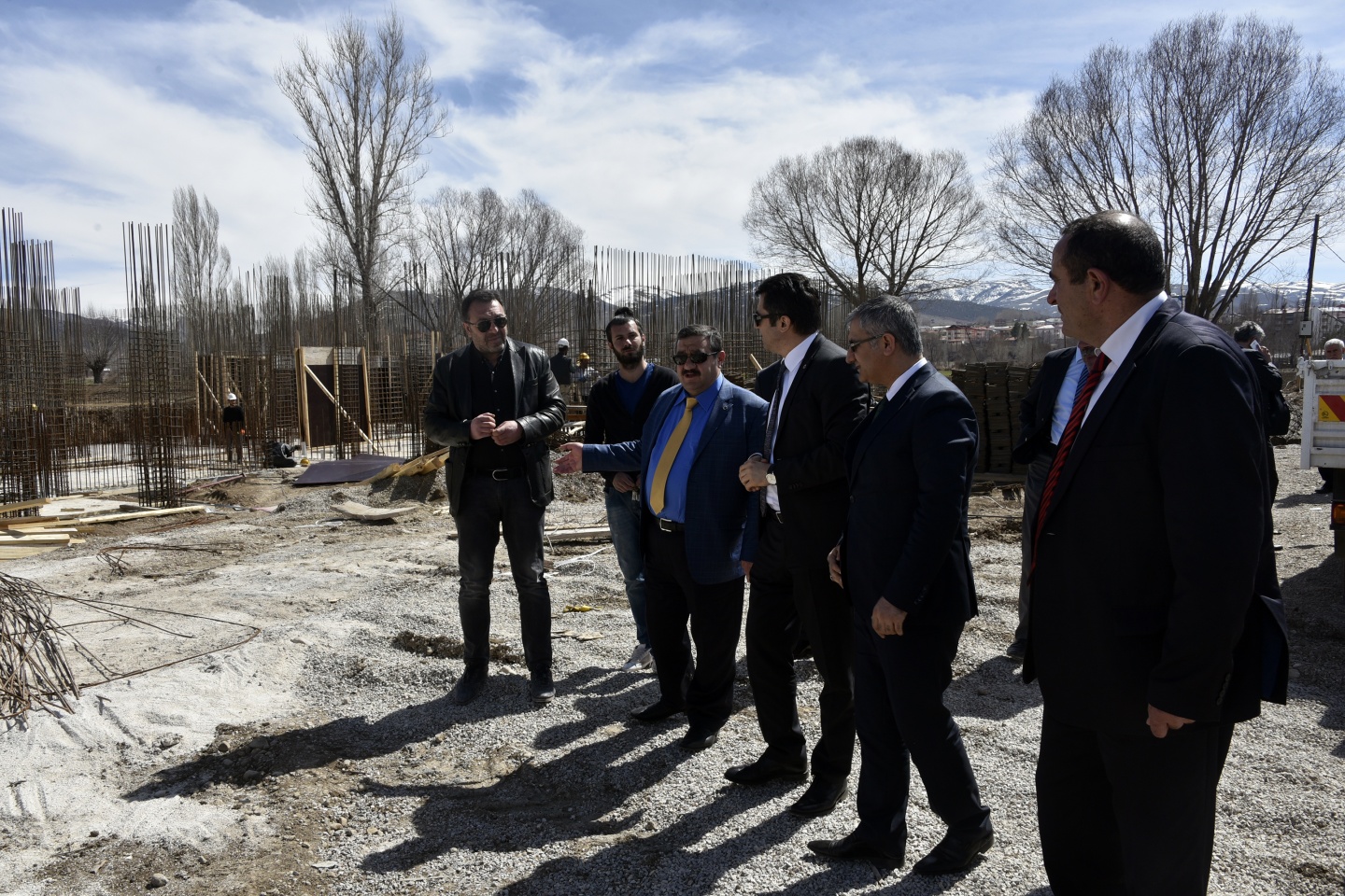 Vali Memiş, Kelkit ilçesindeki yatırımları denetledi 3