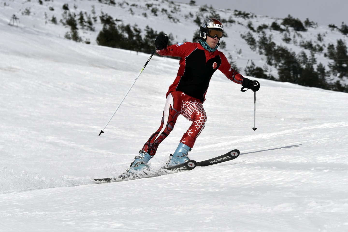 Doğu Karadeniz’in tek kayak merkezi Zigana’da sezon açıldı 78