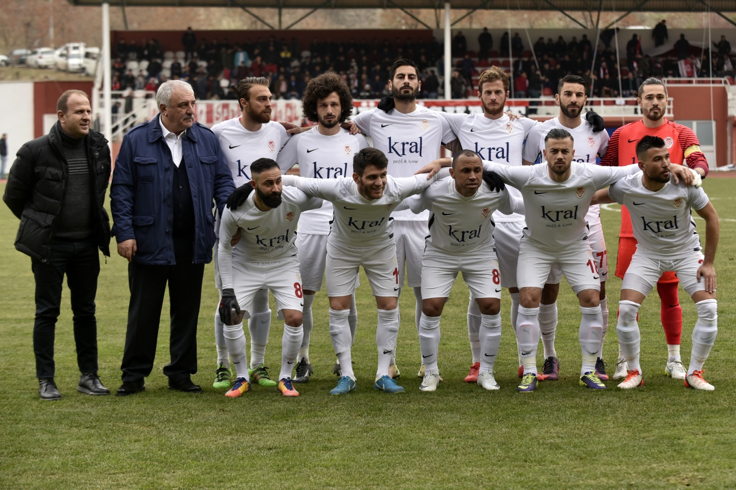 Gümüş sahasındaki ilk mağlubiyetini aldı: 0-2 5