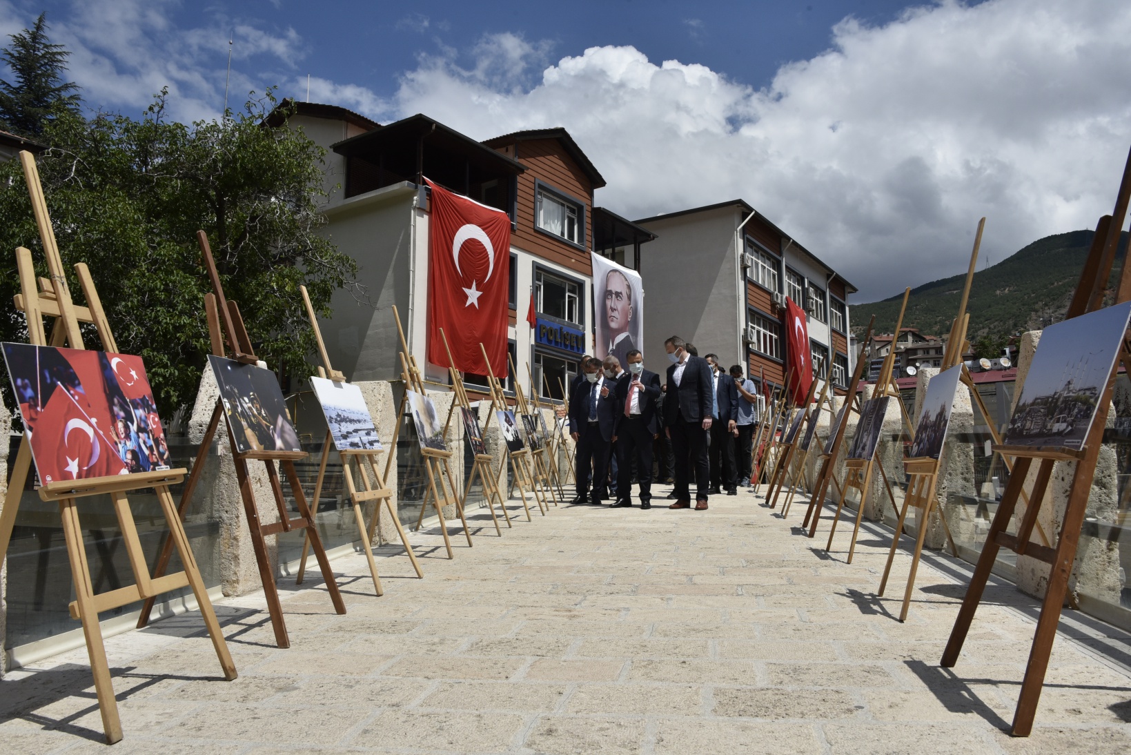 15 Temmuz Demokrasi ve Milli Birlik Günü kutlanıyor 15