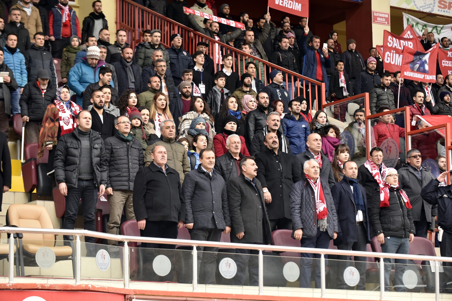 Gümüş sahasındaki ilk mağlubiyetini aldı: 0-2 13