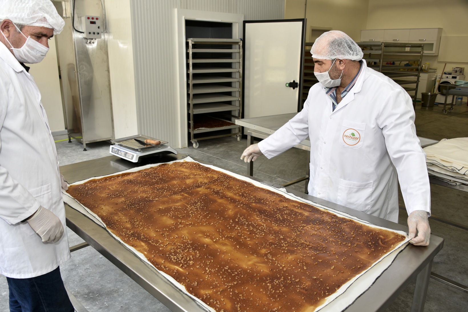 Balı organik, satışı teknolojik pestil üretiyor 18