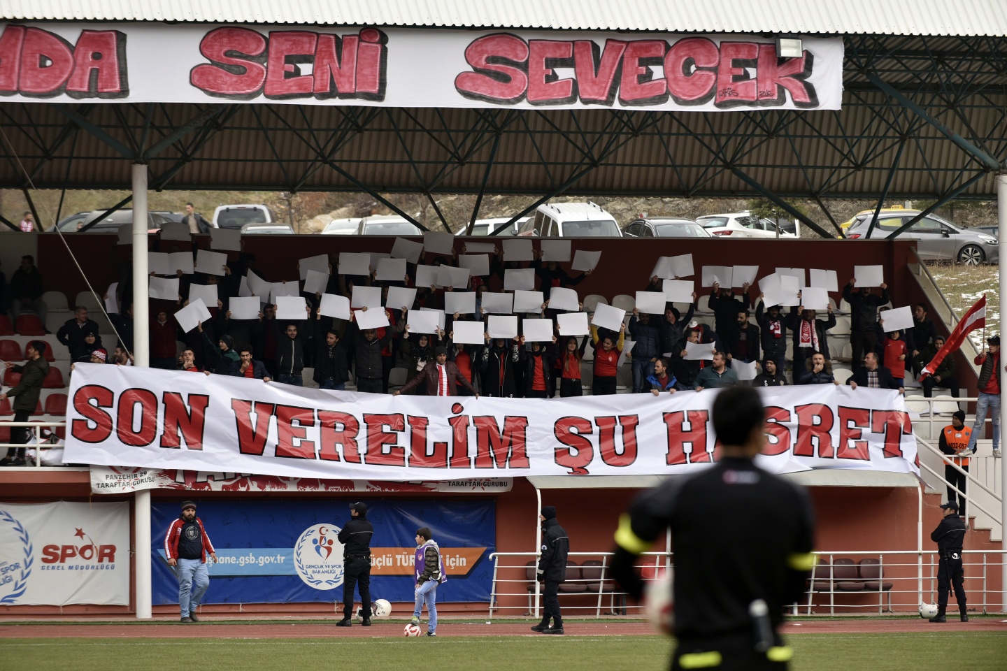 Gümüş sahasındaki ilk mağlubiyetini aldı: 0-2 18