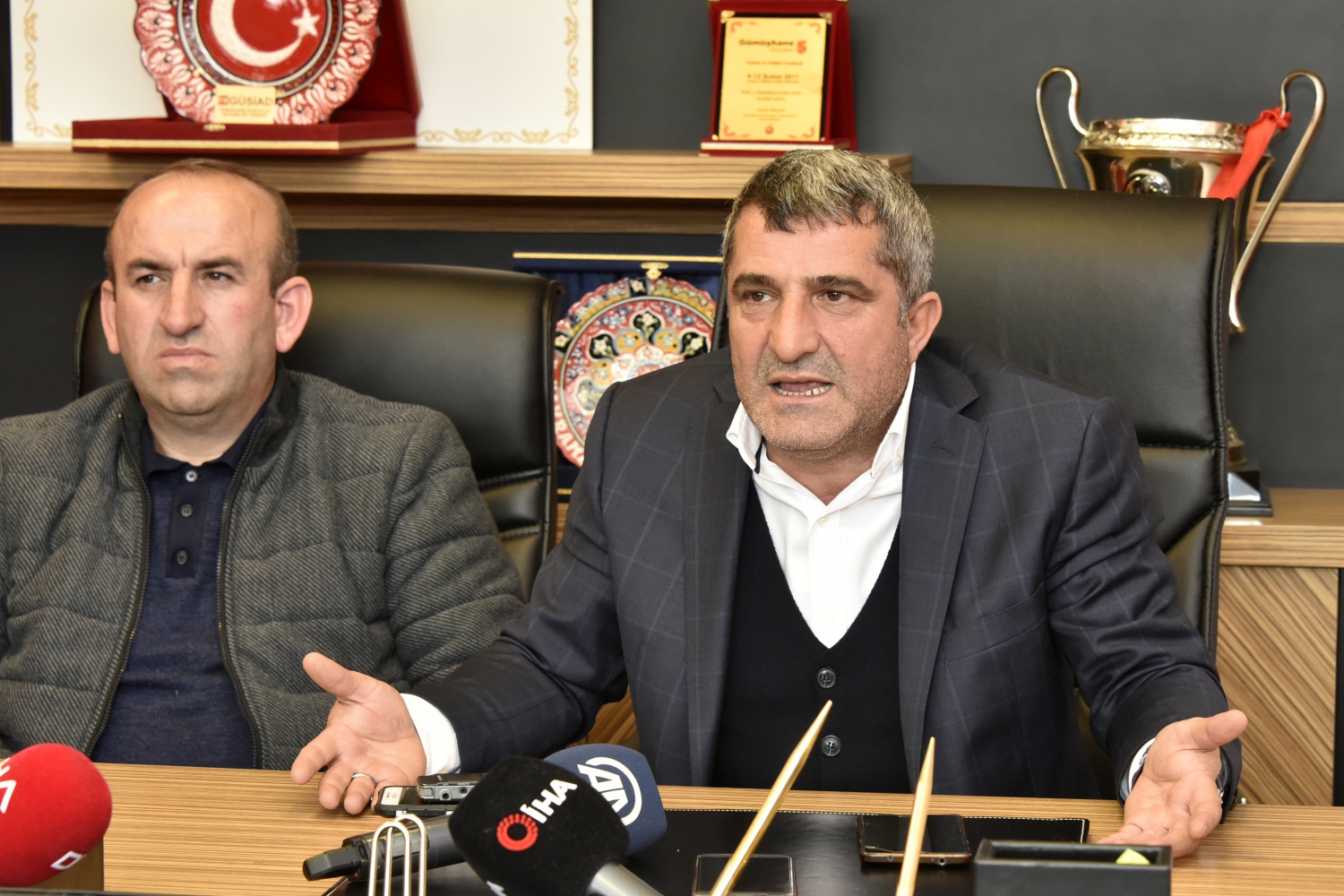 Karagöz'den hem taraftarlara hem de emniyete sağduyu çağrısı 13