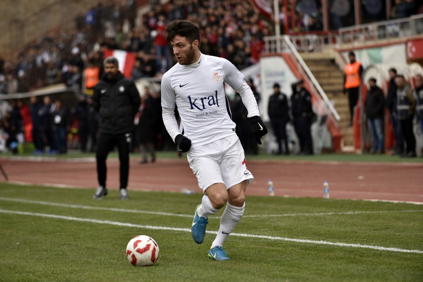 Gümüş sahasındaki ilk mağlubiyetini aldı: 0-2 46