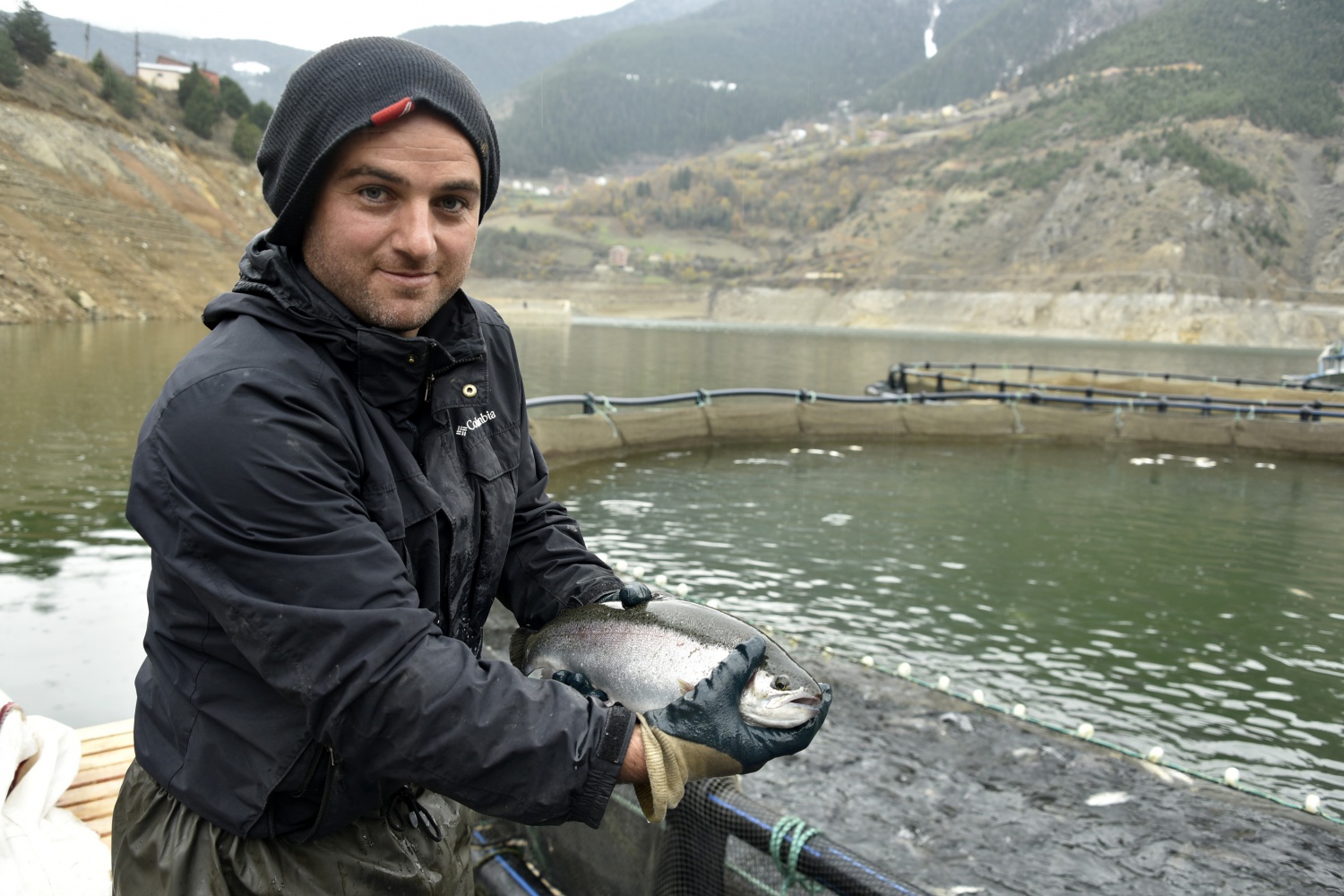 12 bin nüfuslu ilçeden milyon nüfuslu ülkelere balık ihraç ediliyor 2