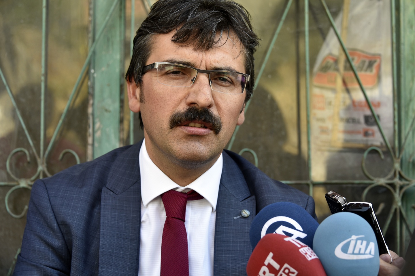 Şehit öğretmen Necmettin Yılmaz’ın öğrencilerinden ailesine taziye ziyareti 23