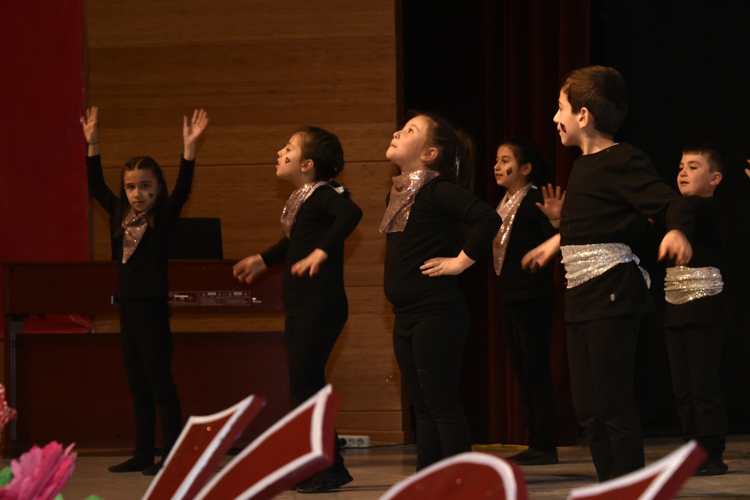 Bahçeşehir Koleji’nden ‘Hoş Geldin Bahar’ programı 12