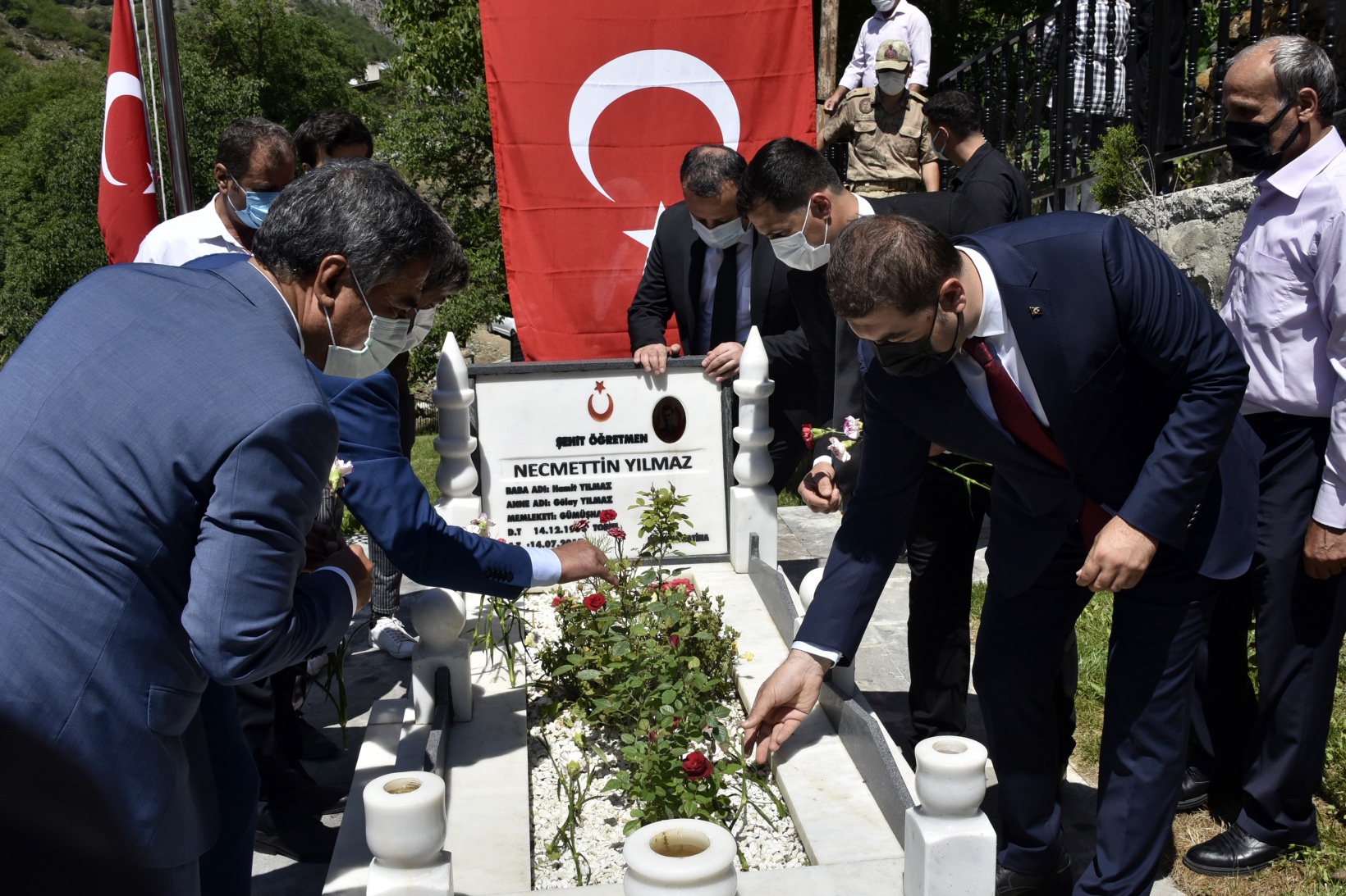 Necmettin Öğretmen şehadetinin 4.yılında kabri başında anıldı 3