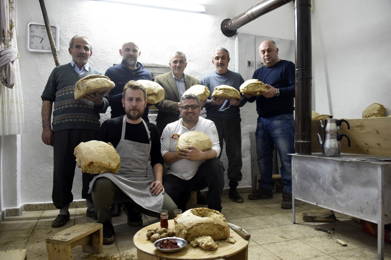 Ödüllü Gurme Gümüşhane Ekmeğinin Peşine Düştü 22