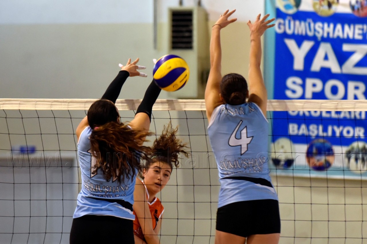 Olmadı kızlar: 2-3 11