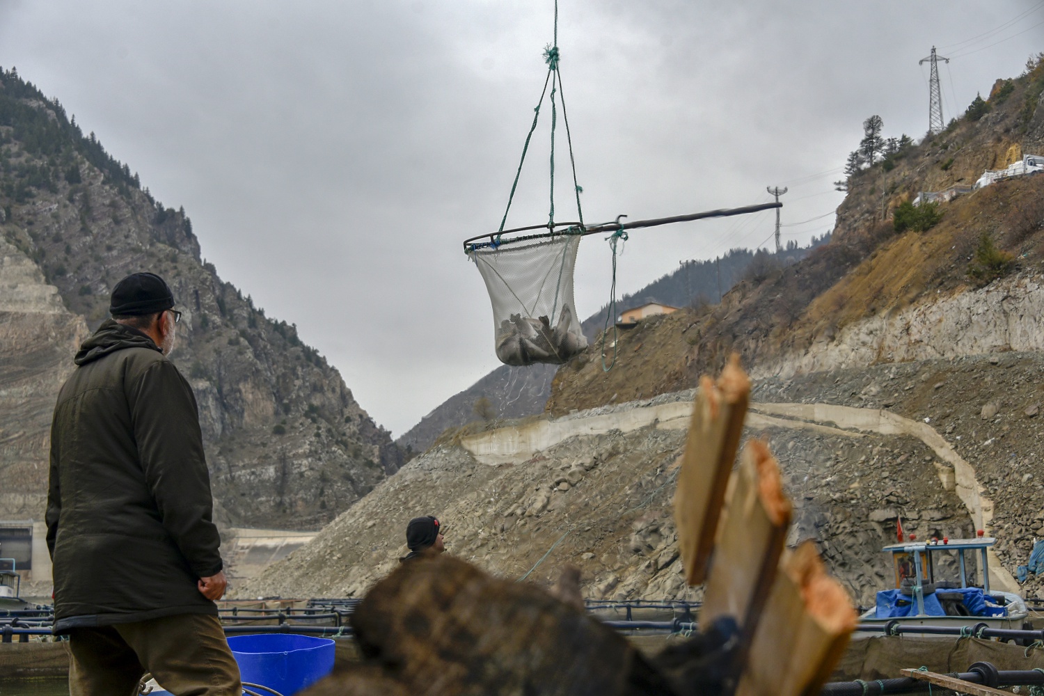 12 bin nüfuslu ilçeden milyon nüfuslu ülkelere balık ihraç ediliyor 35