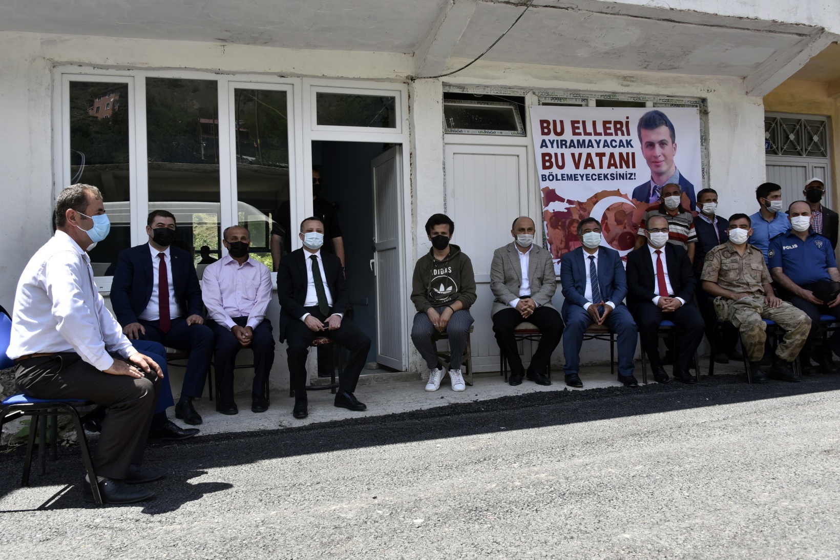 Necmettin Öğretmen şehadetinin 4.yılında kabri başında anıldı 11