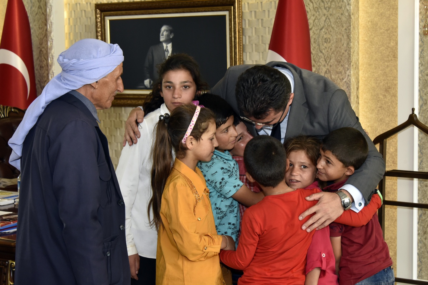 Necmettin Öğretmenin öğrencilerinden Vali Memiş’e ziyaret 1