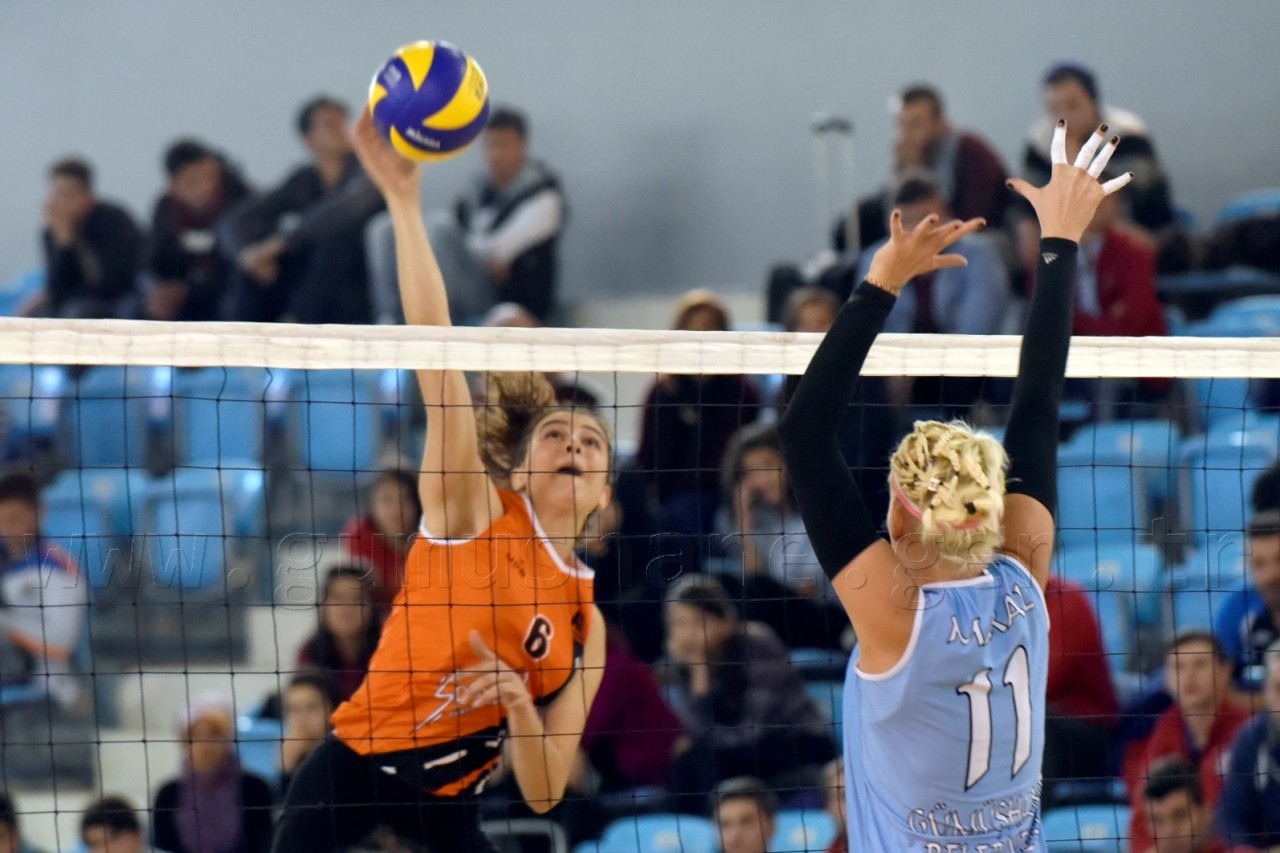 Olmadı kızlar: 2-3 16