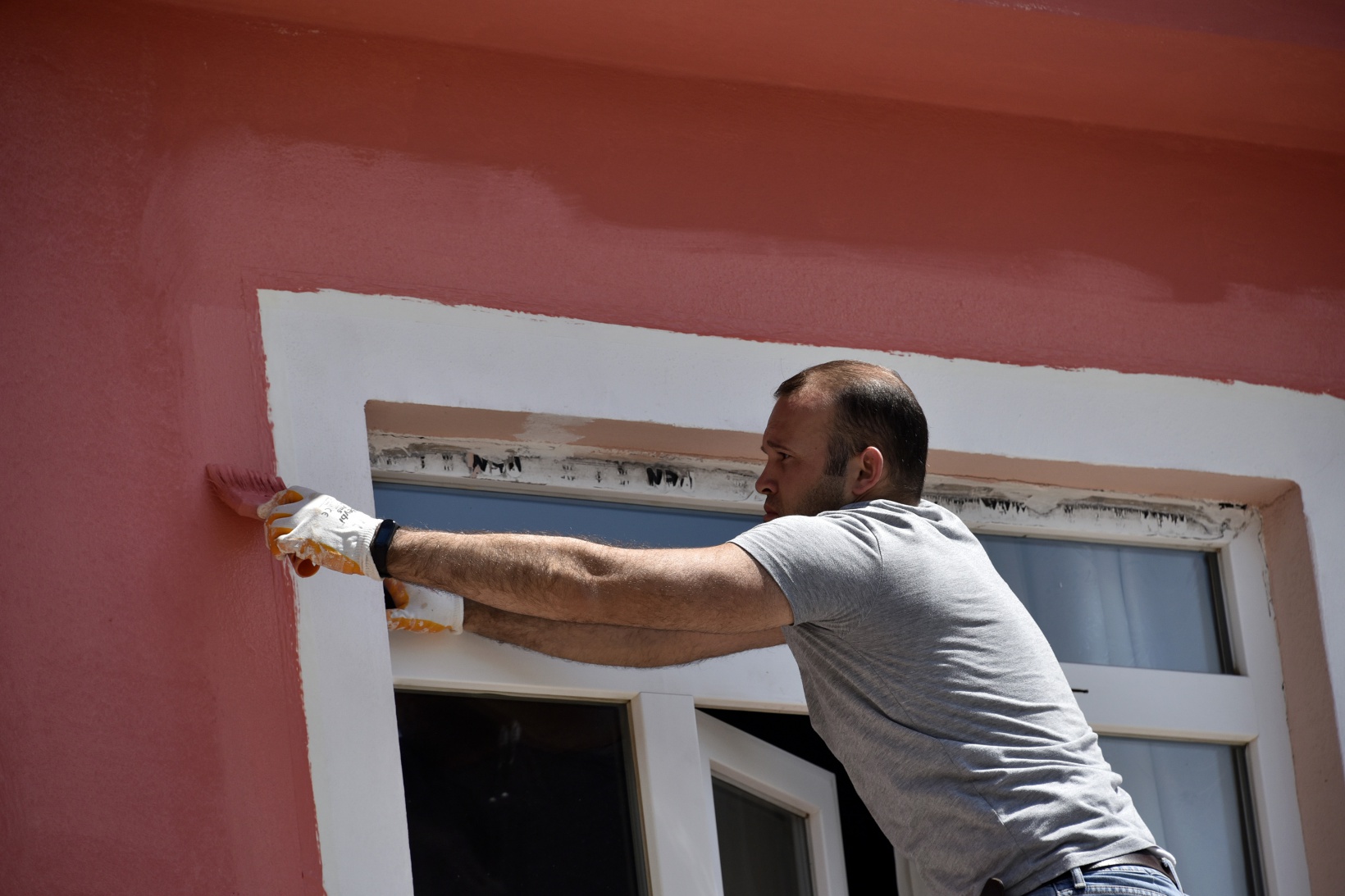 Gümüşhane’deki en uzak köy okulunun tamiratını polisler yaptı 23