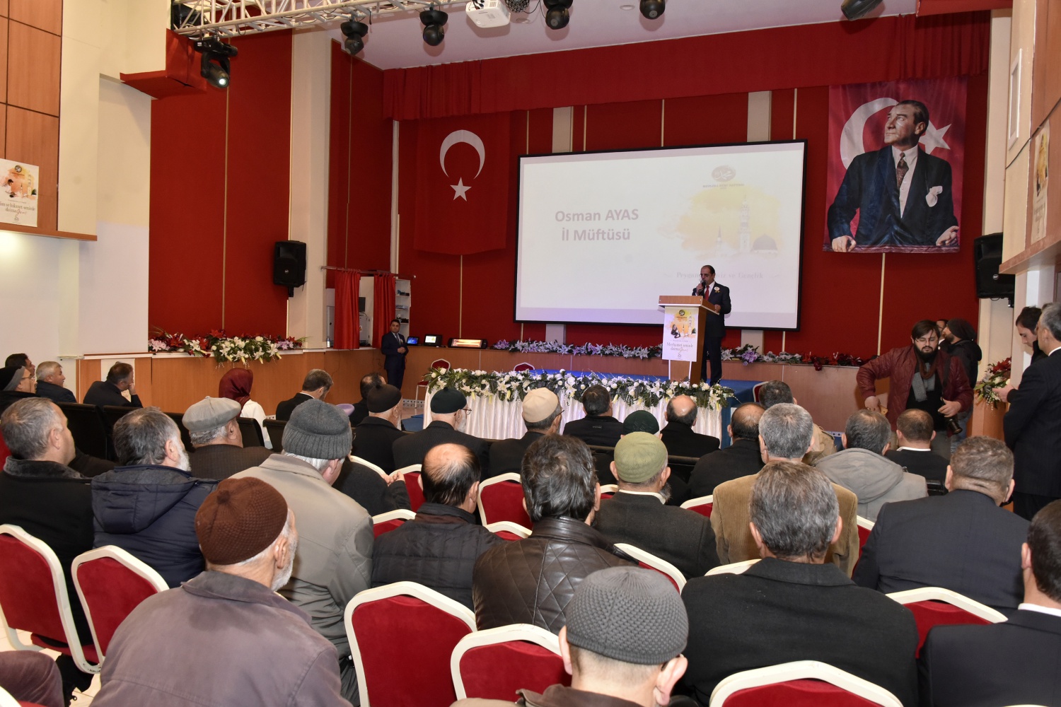 'Her çaresizliğin reçetesi Peygamberimizin sünnetinde' 4