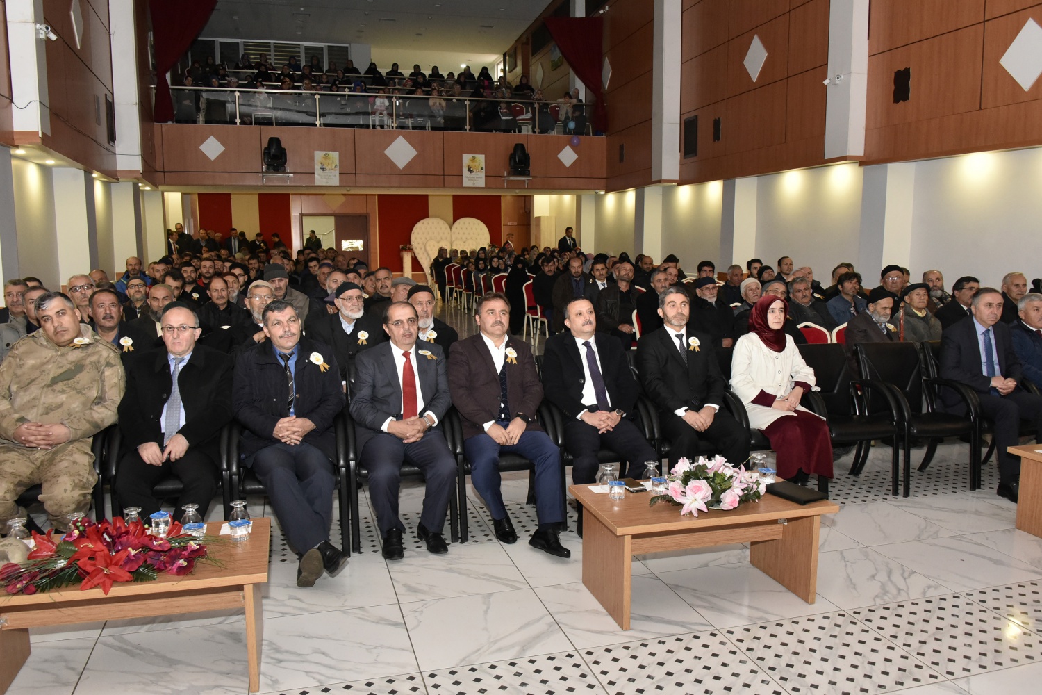 'Her çaresizliğin reçetesi Peygamberimizin sünnetinde' 10