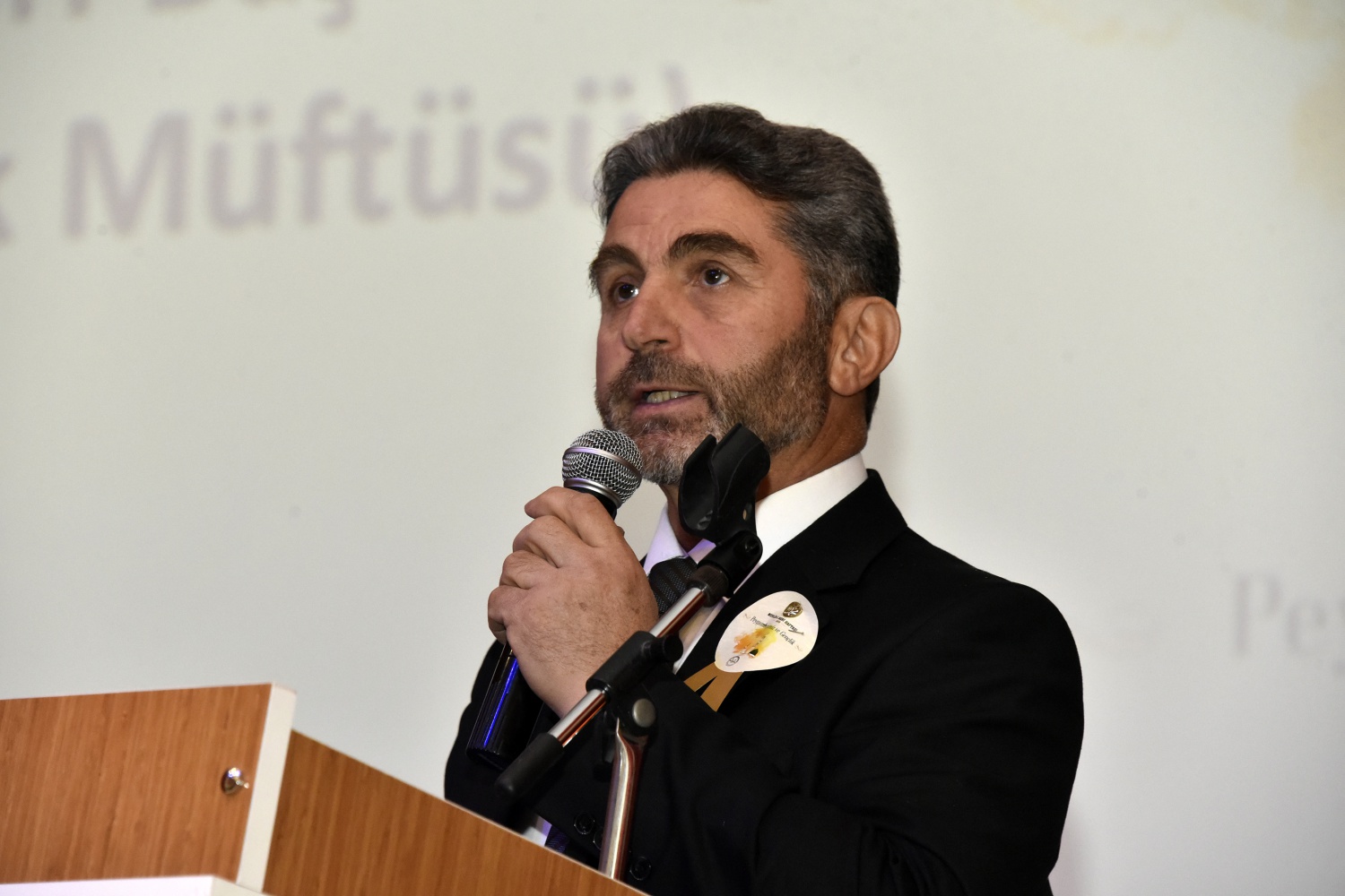 'Her çaresizliğin reçetesi Peygamberimizin sünnetinde' 9