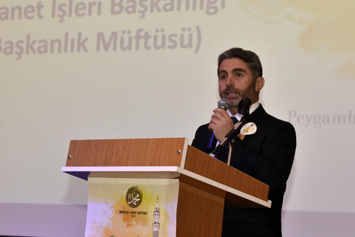 'Her çaresizliğin reçetesi Peygamberimizin sünnetinde' 7