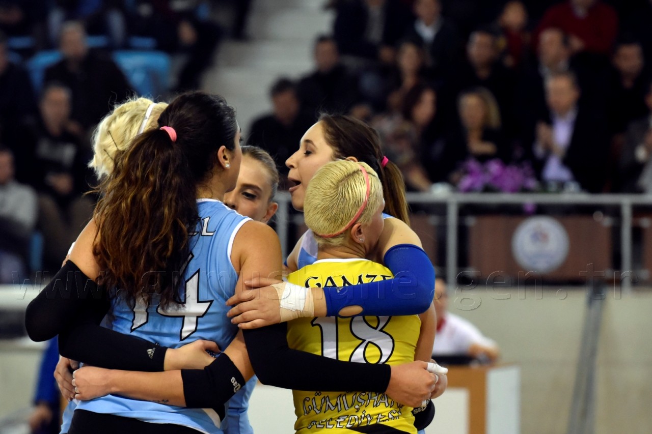 Olmadı kızlar: 2-3 20