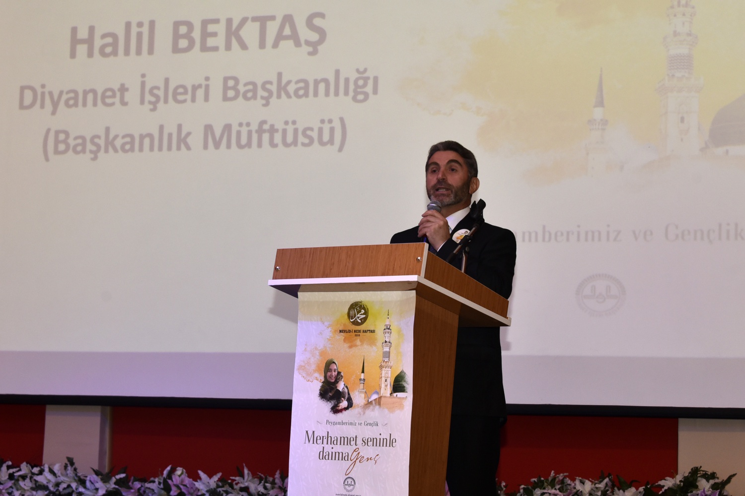 'Her çaresizliğin reçetesi Peygamberimizin sünnetinde' 8