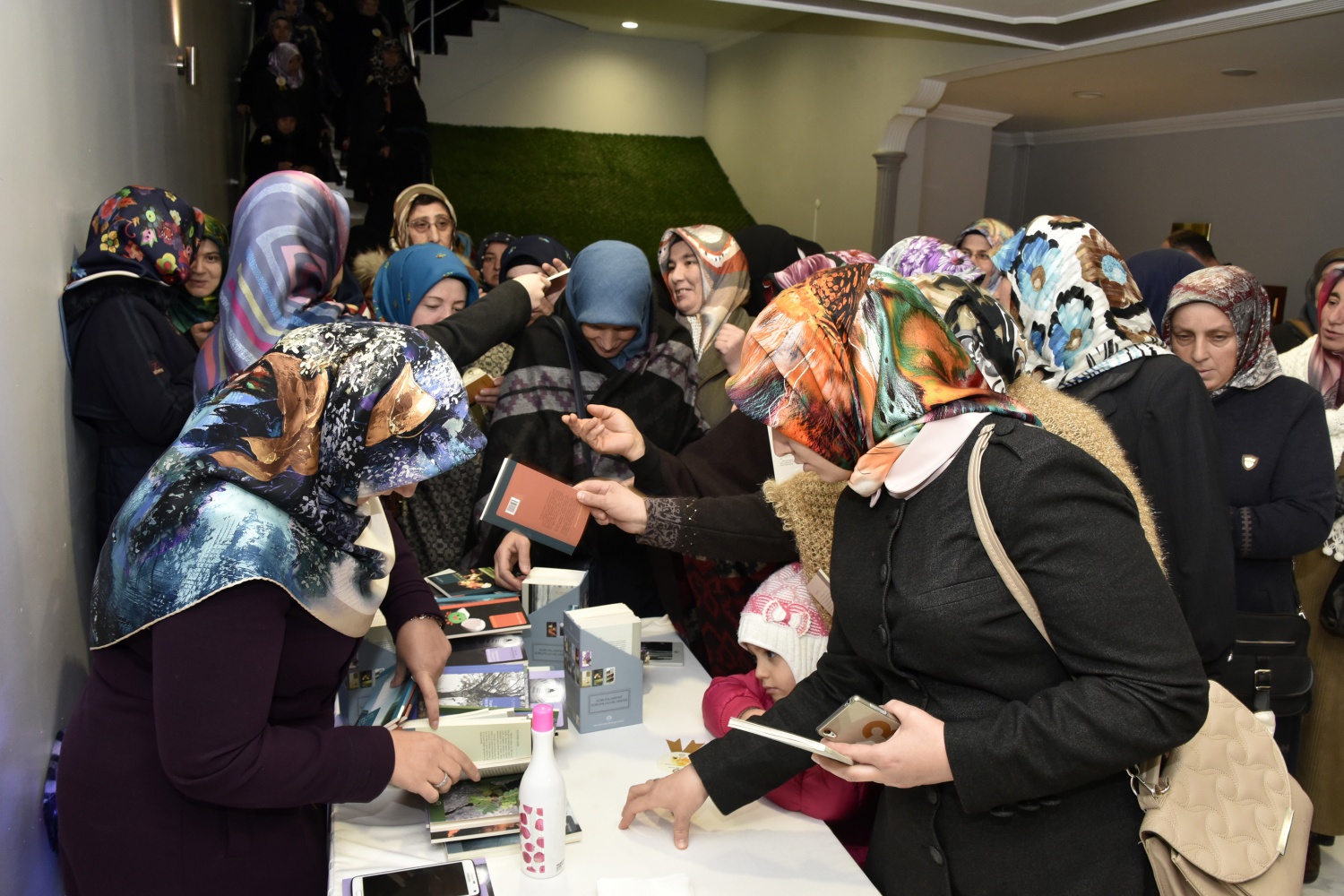 'Her çaresizliğin reçetesi Peygamberimizin sünnetinde' 17