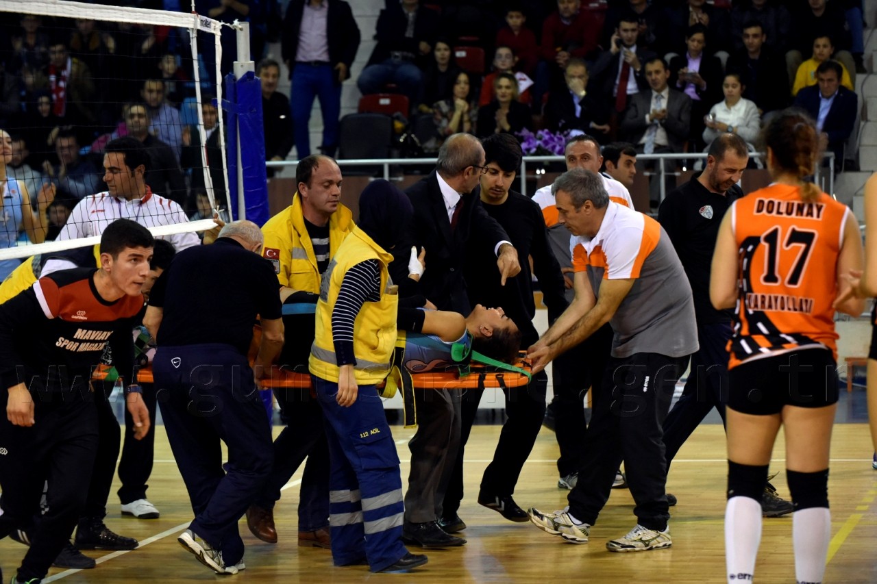 Olmadı kızlar: 2-3 22