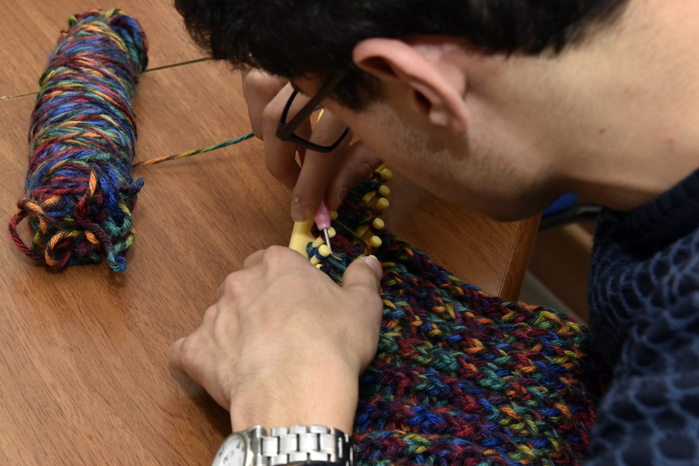 Engellerini örgü örerek aşıyorlar 1