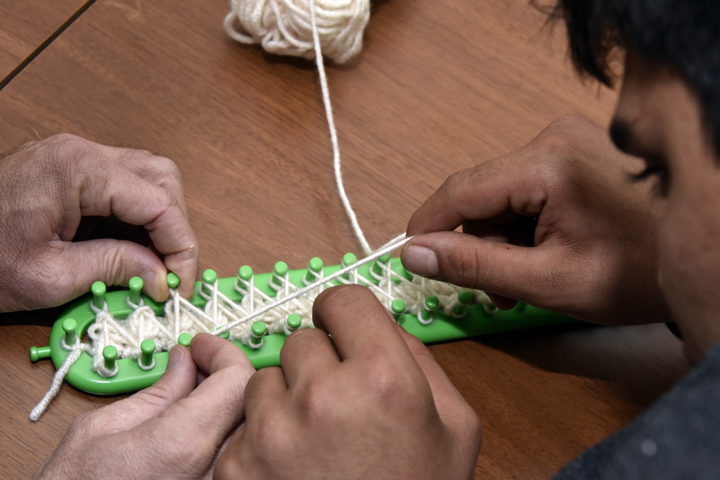 Engellerini örgü örerek aşıyorlar 6