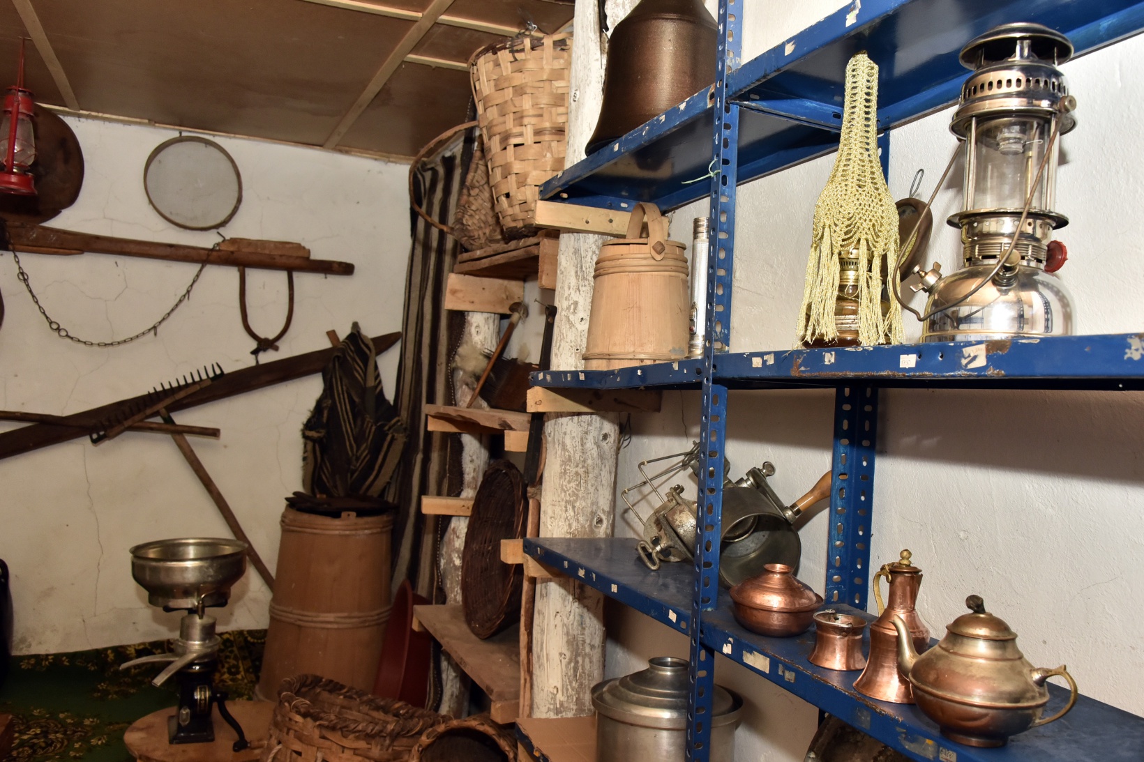 Atmaya kıyamadığı eski eşyalarla köy evini müzeye çevirdi 2