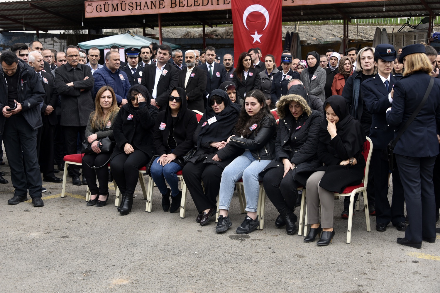 Pehlivan müdür memleketine uğurlandı 14