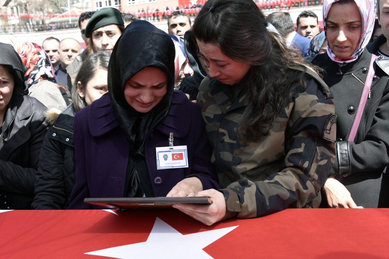 Gümüşhane Şehit Komiserini Uğurladı 7