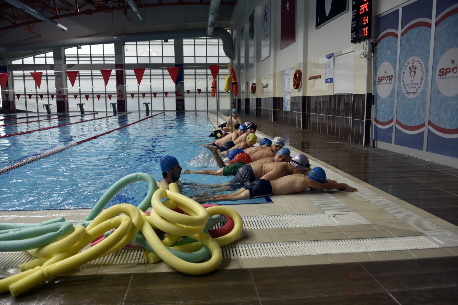 Gümüşhane’de ‘Yüzme bilmeyen kalmasın’ projesi başladı 28