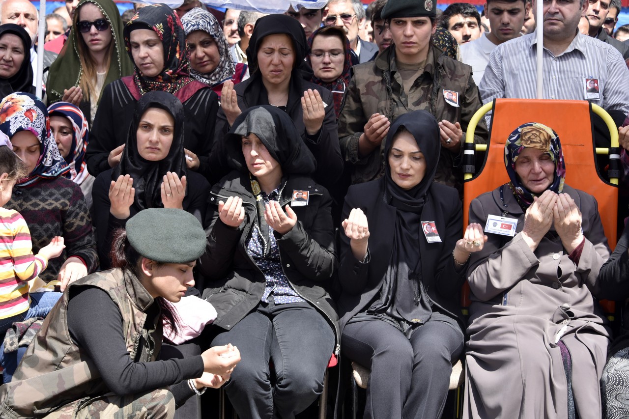 Gümüşhane Şehit Komiserini Uğurladı 12