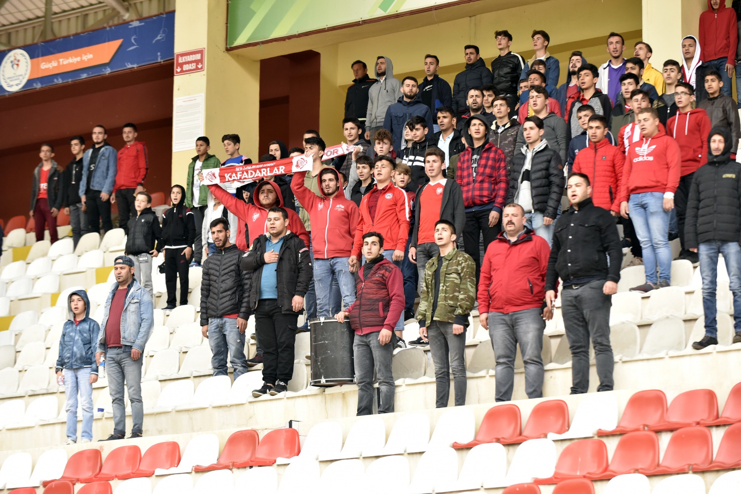 Gümüş evinde 1 puana razı oldu: 1-1 31