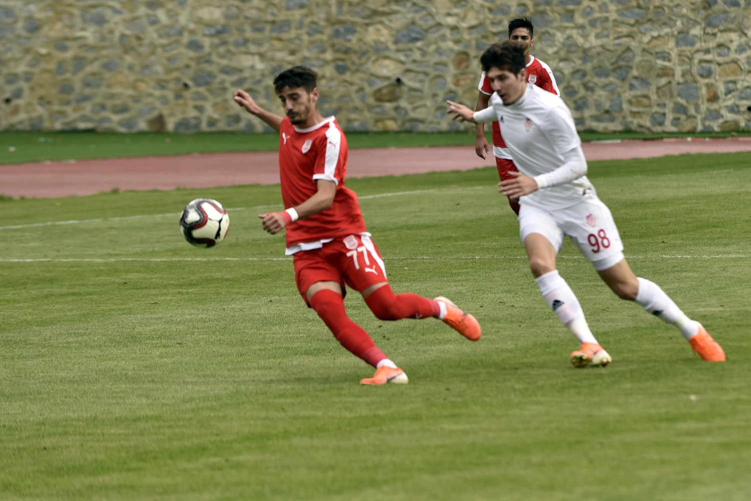 Gümüş evinde 1 puana razı oldu: 1-1 48