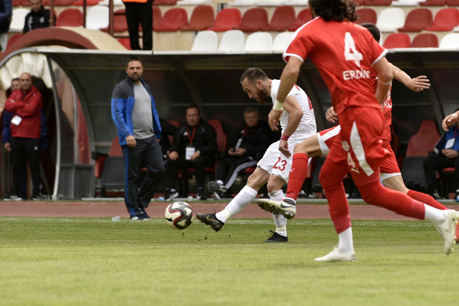 Gümüş evinde 1 puana razı oldu: 1-1 47