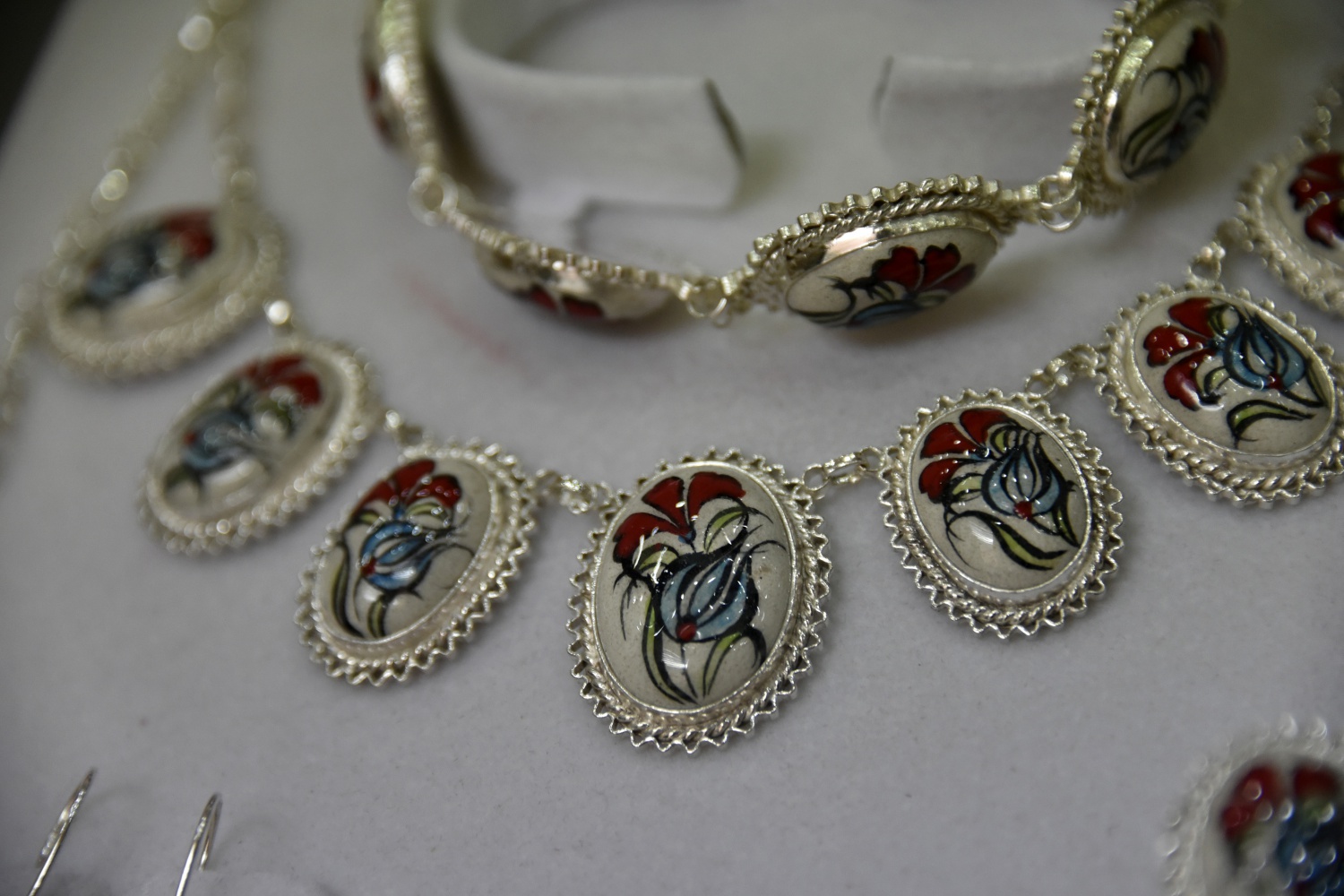 Adını verdiği şehrin kadınlarına ekmek kapısı oldu 12