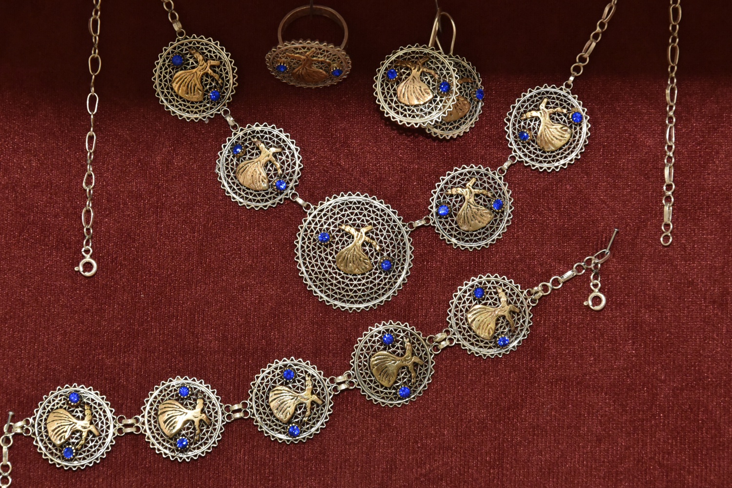 Adını verdiği şehrin kadınlarına ekmek kapısı oldu 22