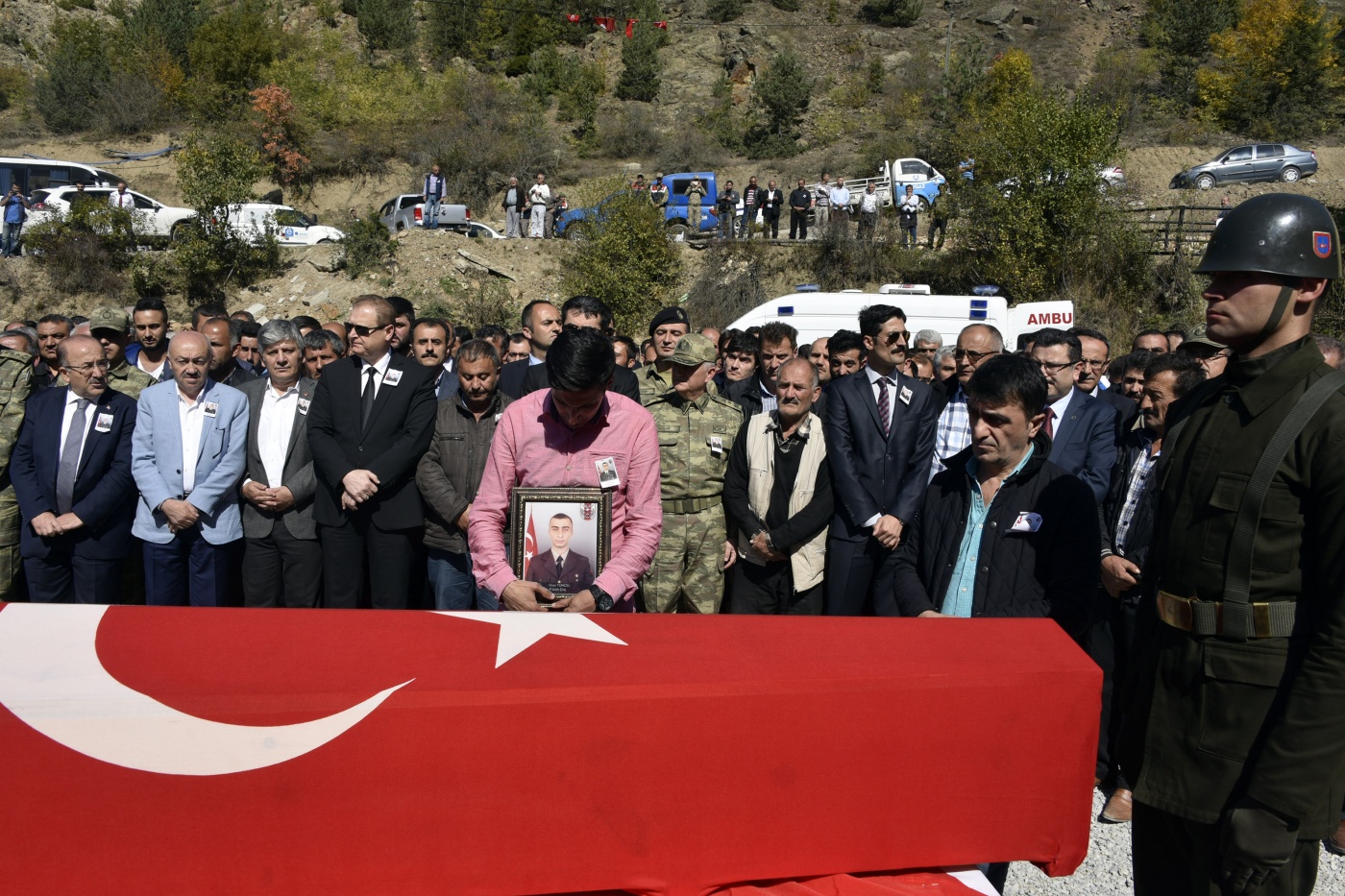 Şehit Uzman Çavuş Tunçel son yolculuğuna uğurlandı 22