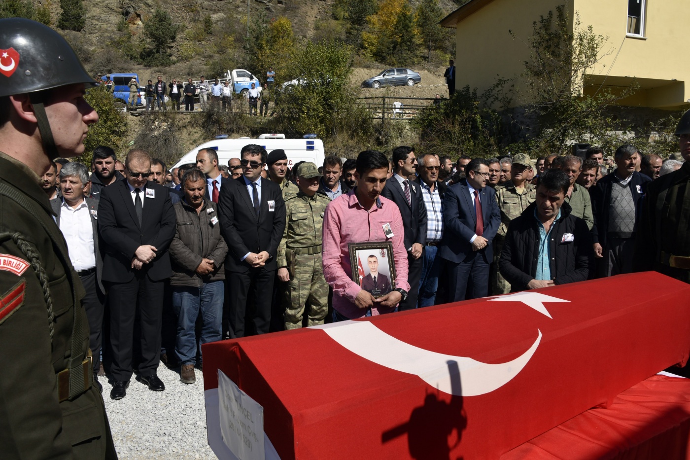 Şehit Uzman Çavuş Tunçel son yolculuğuna uğurlandı 29