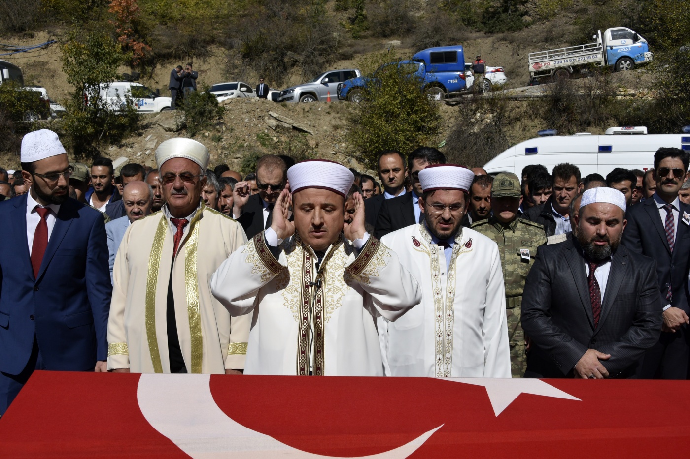 Şehit Uzman Çavuş Tunçel son yolculuğuna uğurlandı 26