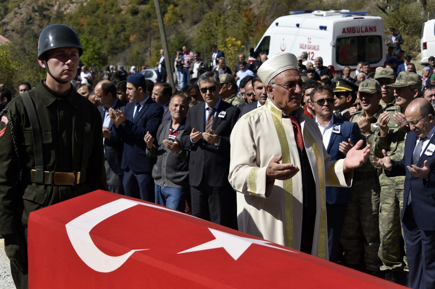 Şehit Uzman Çavuş Tunçel son yolculuğuna uğurlandı 28