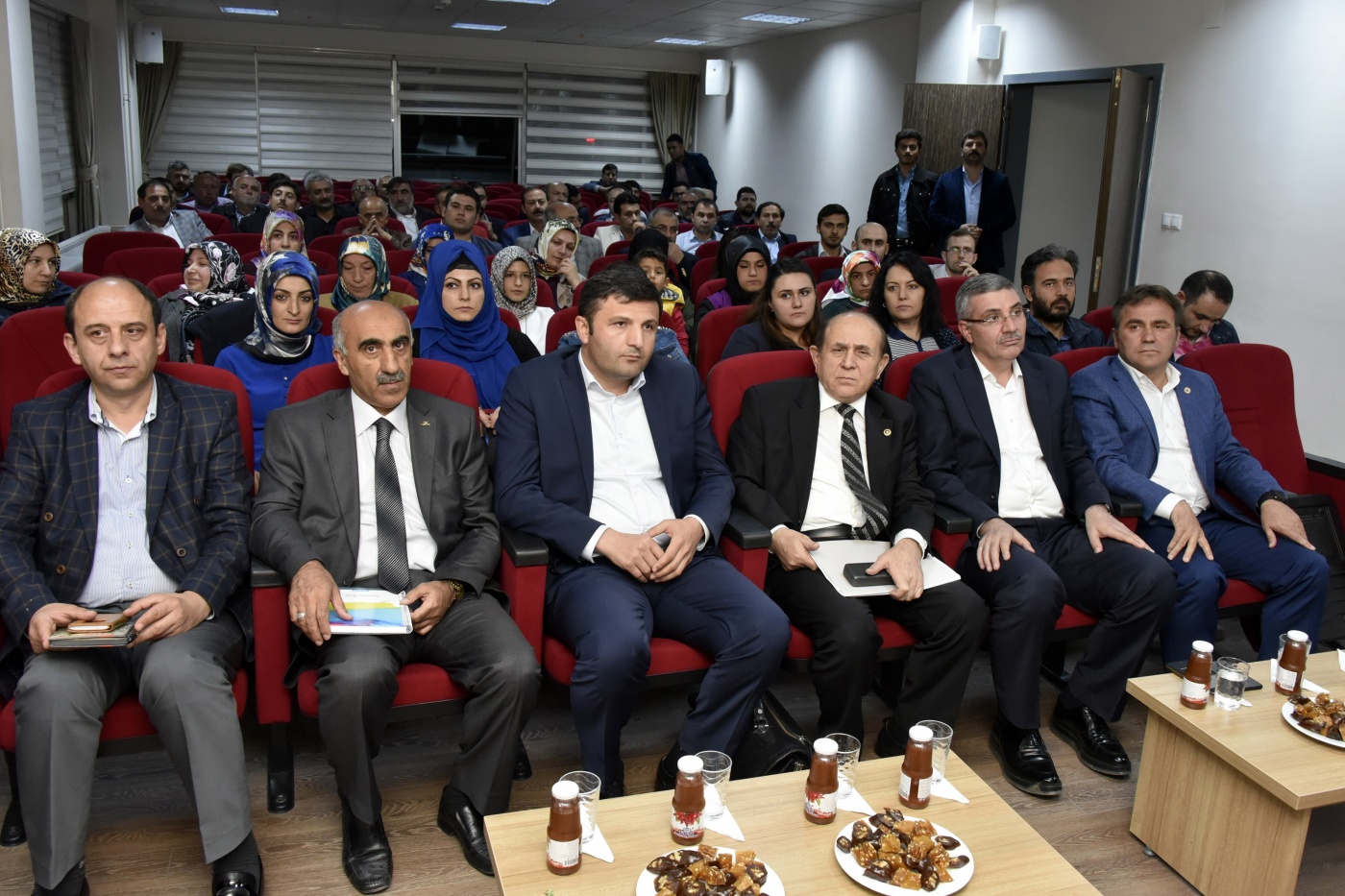 'Bu millete Nobel ödülünün verilmesi gerek' 9