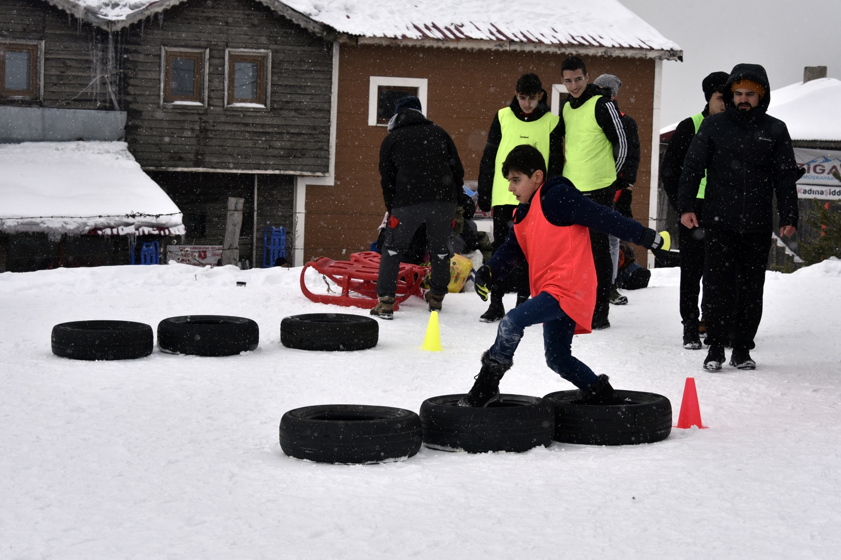 Zigana Dağında Kış Gençlik ve Spor Şenliği düzenlendi 35