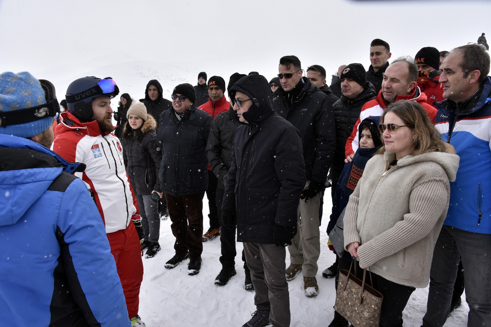 Zigana Dağında Kış Gençlik ve Spor Şenliği düzenlendi 19