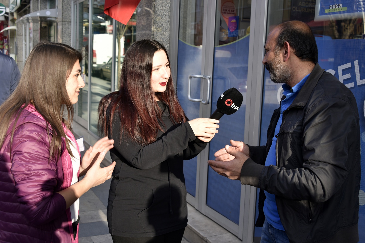 İşaret dili kursiyerlerinden Gümüşhane caddelerinde sosyal deney 8