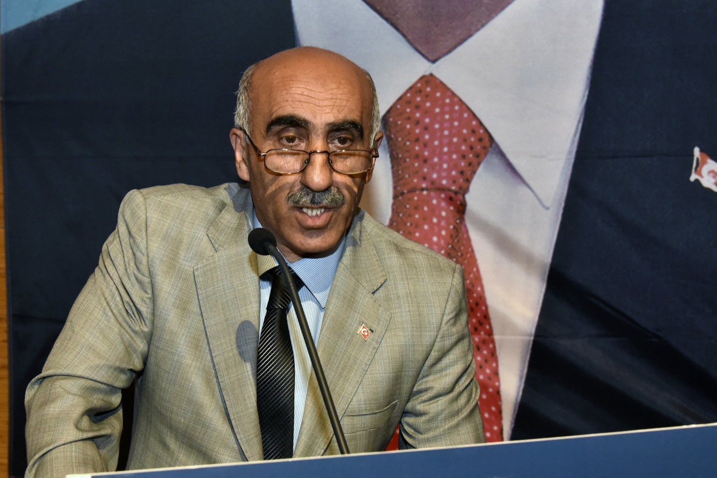 AK Parti Gümüşhane Merkez İlçe Kongresi yapıldı 11