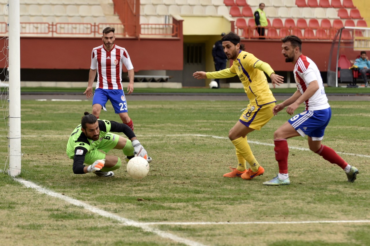 Gümüş, Eyüpspor'a acımadı: 2-0 16